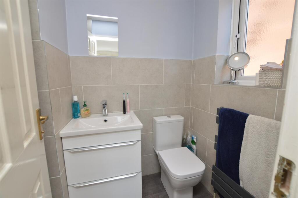 En-suite shower room