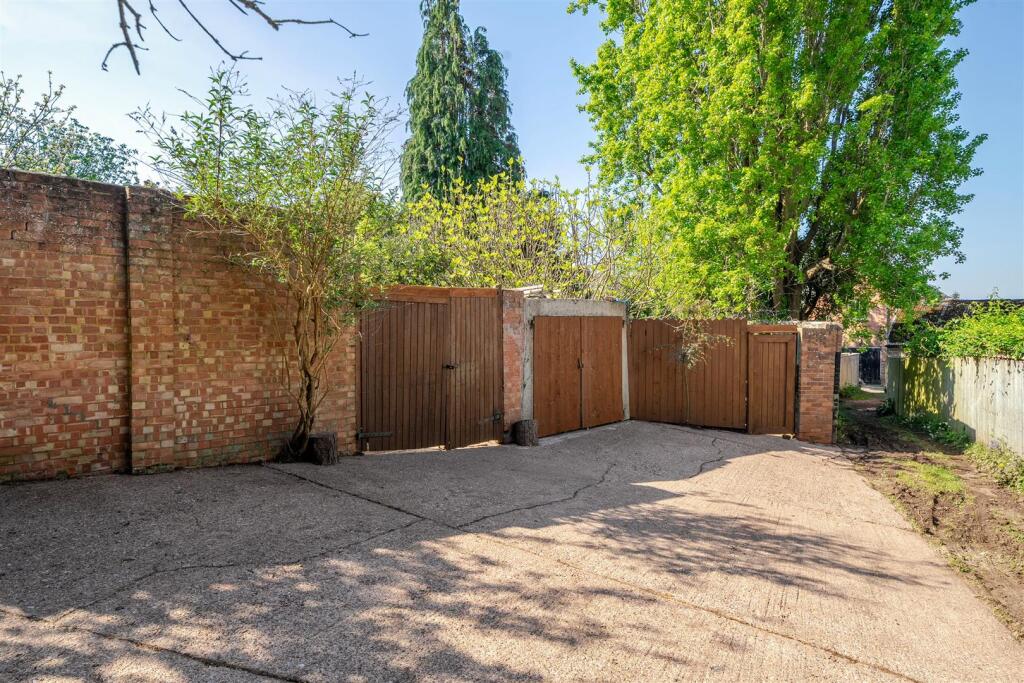 Parking area at the rear