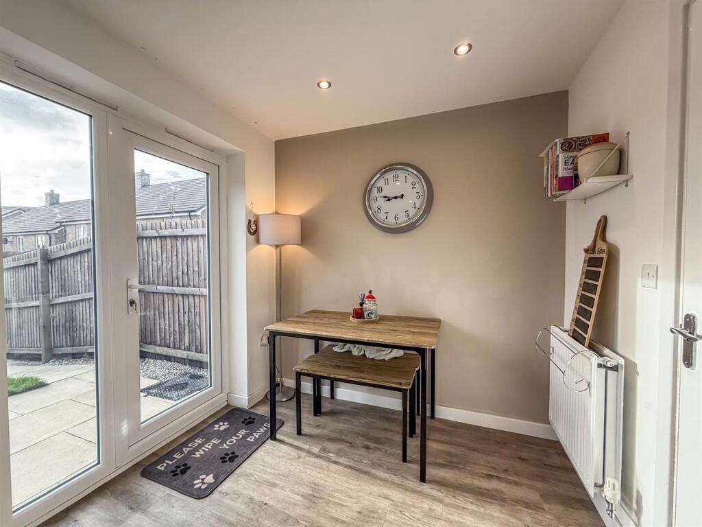 WhatsApp Image 2025-11-19 at 15.54.37 (2).jpeg