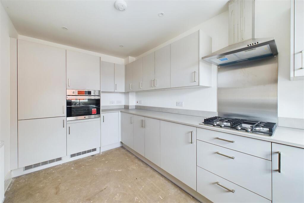 1 and 3, Mulberry Close Abergavenny, NP7 5ES | Fre
