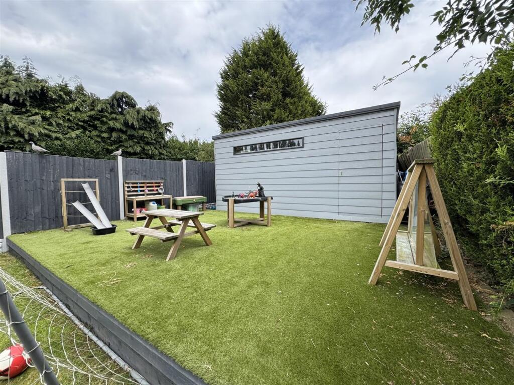 IMG_5071 (Large).JPG