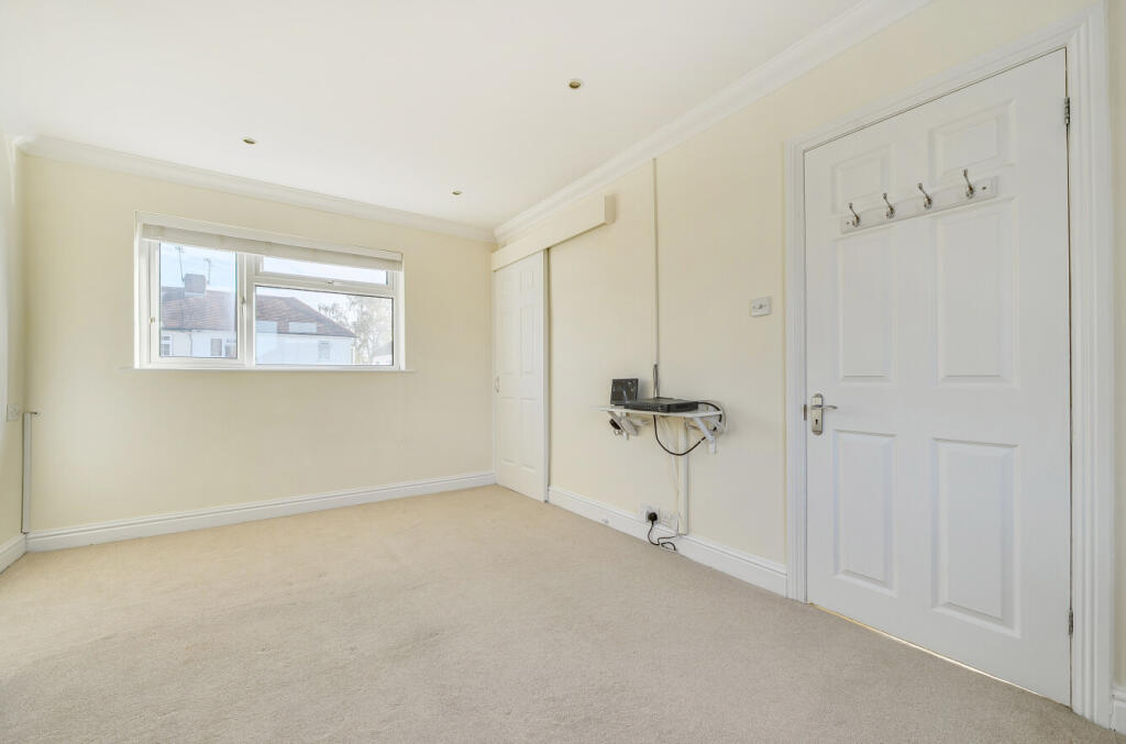 1357902-6-68d26ae...