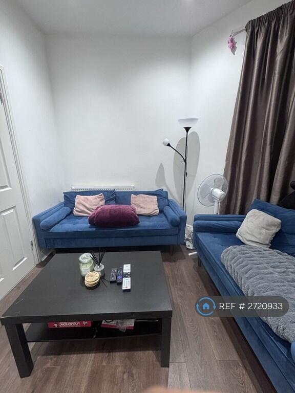 Lounge With Guest Bathroom