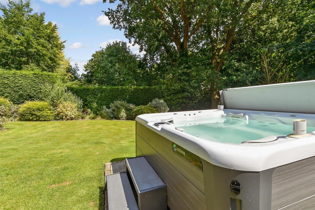 External Lifestyle Photograph