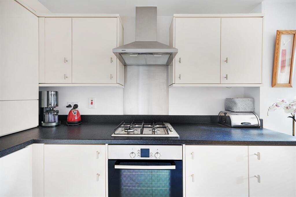 Kitchen/Lounge