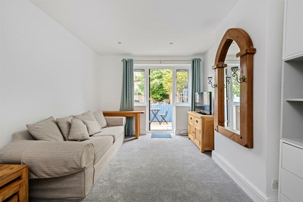 45 Huntingfield Road Hi-1.jpg