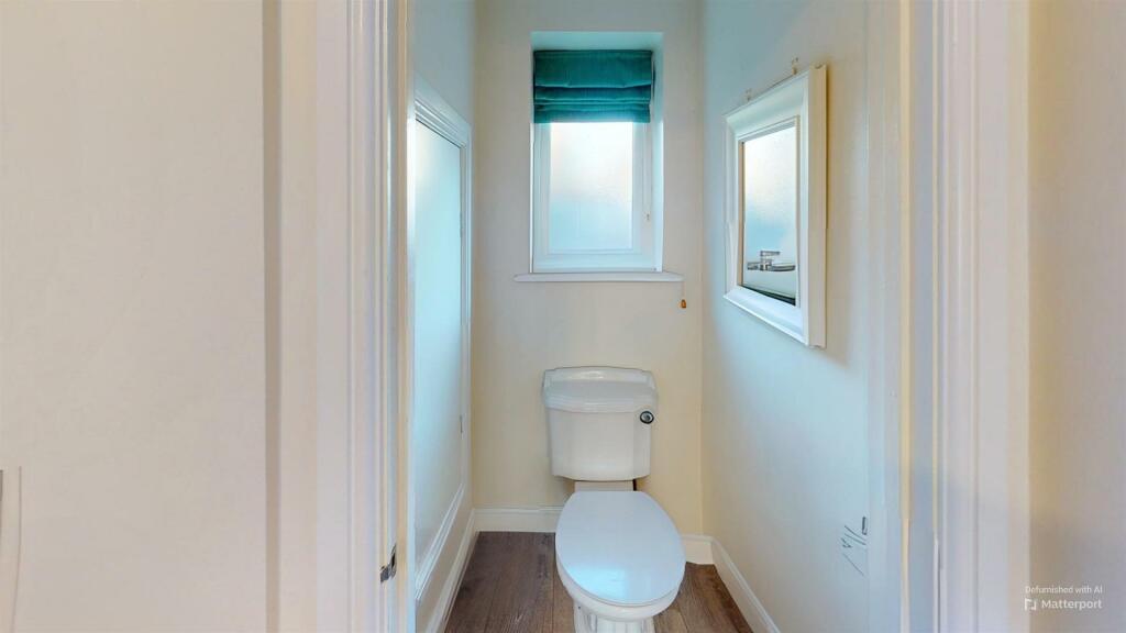 1-Badby-Road-West-Daventry--Bathroom 9.jpg