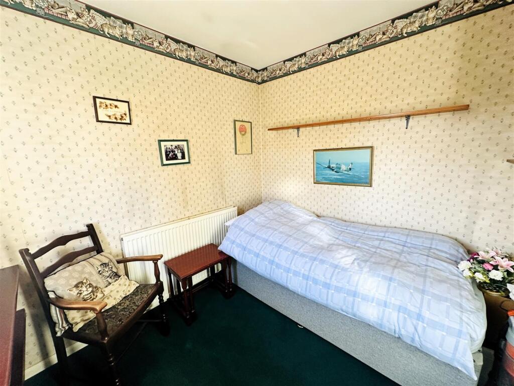 Bedroom4.jpg