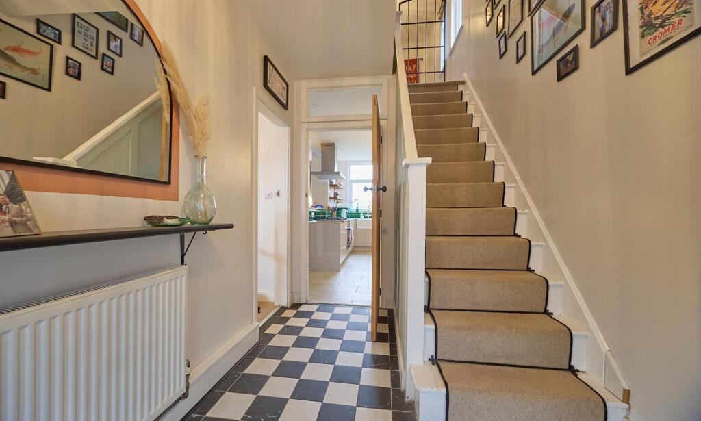 ENTRANCE HALLWAY