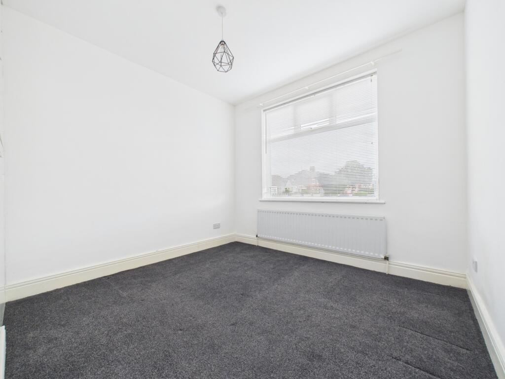 CAM02195G0-PR0090-STILL001