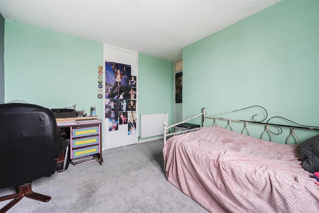 For Sale by Aspire Residential | Ashacre Lane