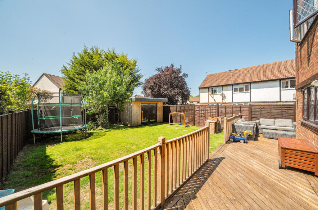 1311258116853127acdac5