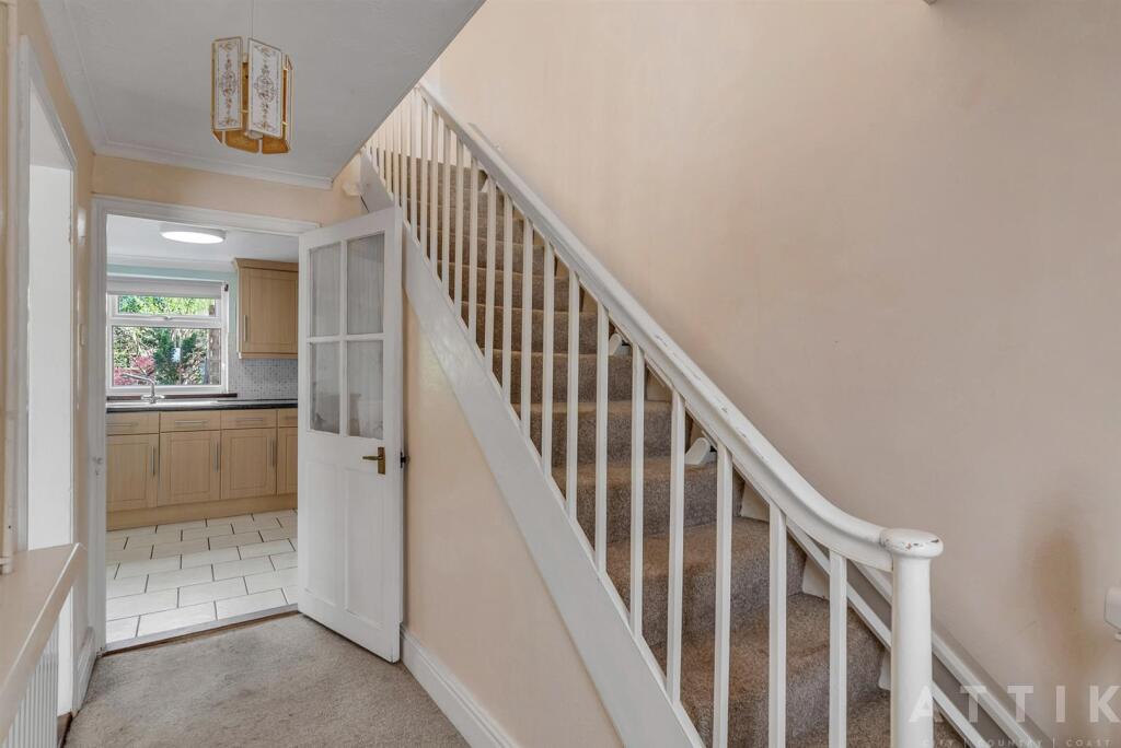 28 Norwich Road Halesworth IP19 8BX (1).jpg