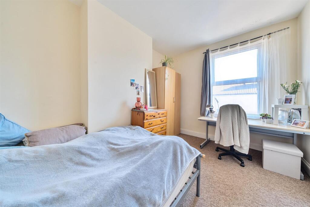 214 Cheltenham Road, Cotham, Bristol, BS6 5QU | Fr