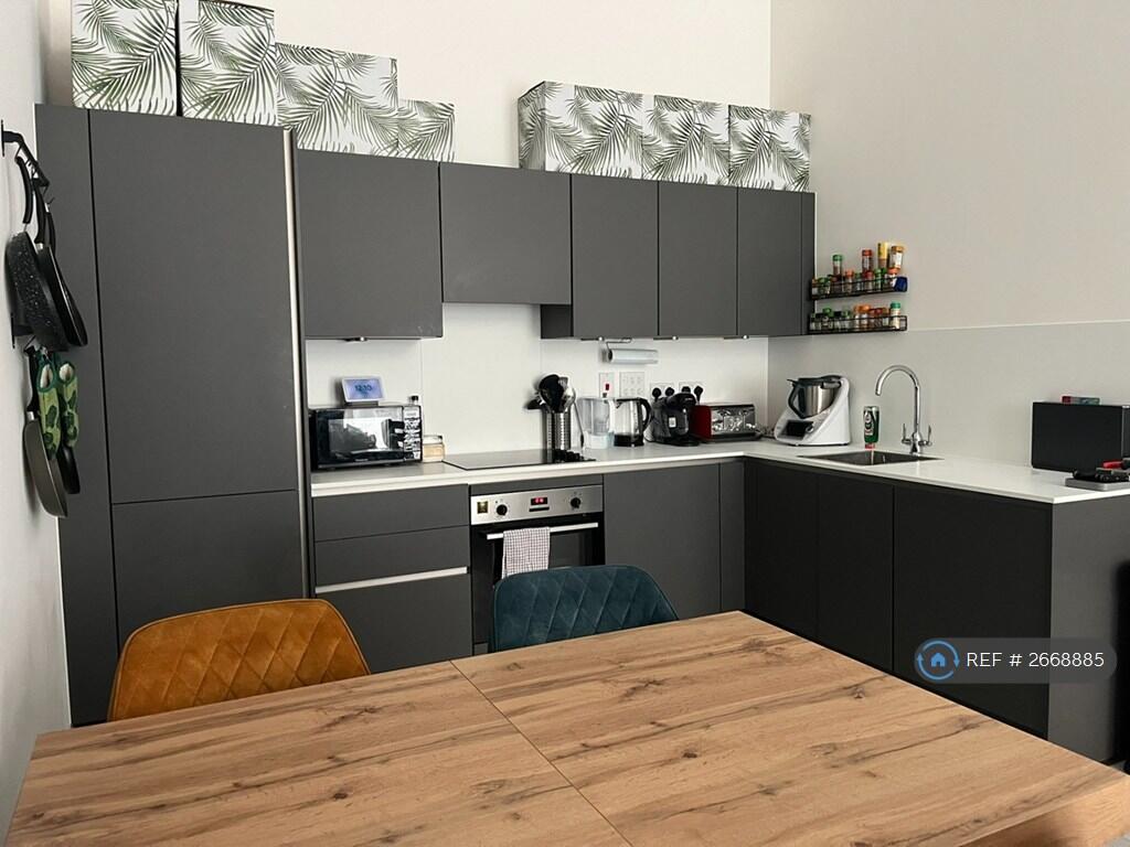 Open Kitchen 2