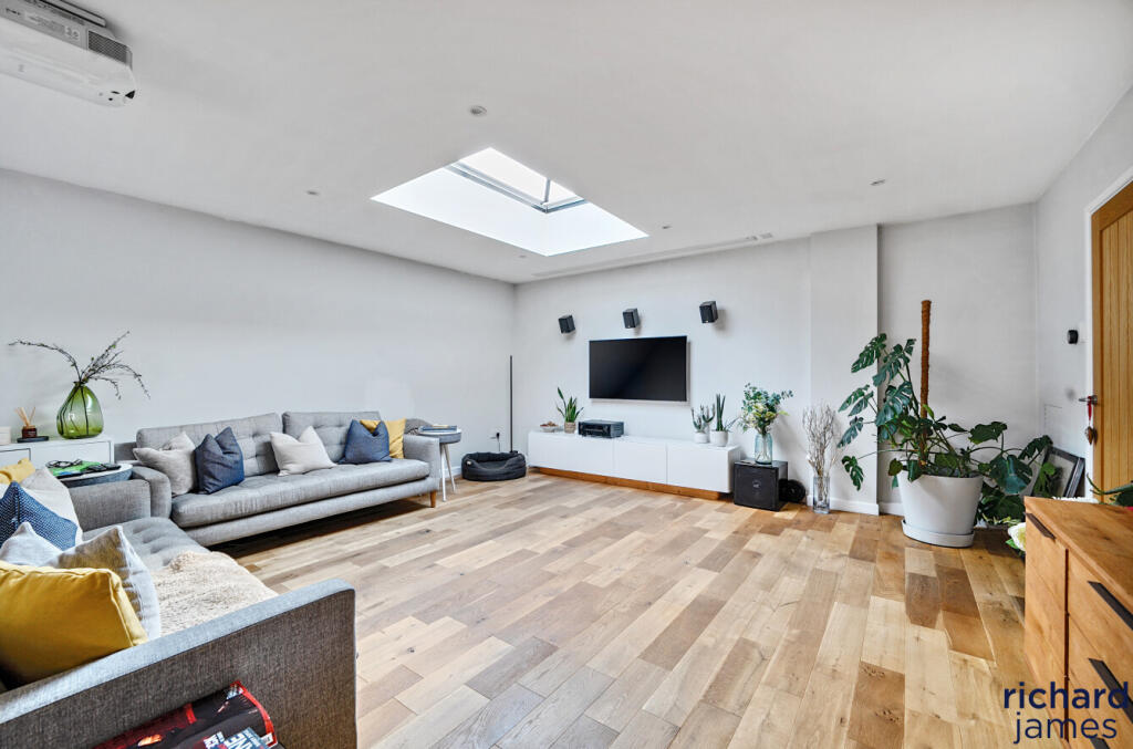 e2203d8e5d8944adbefa5b2802569b94