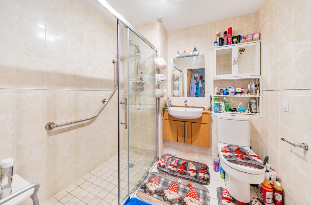 1295316-13-682de9...