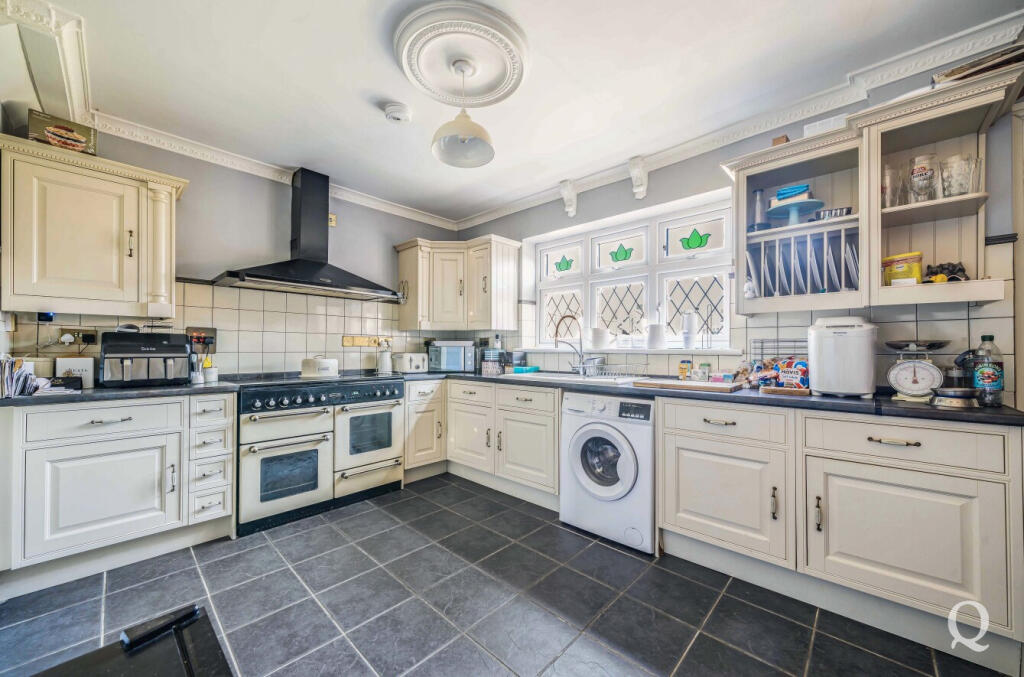 b0e71813-5c68-405...