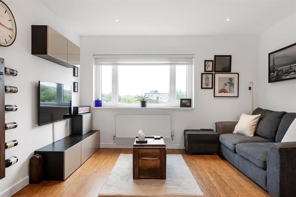 Reception / Kitchen