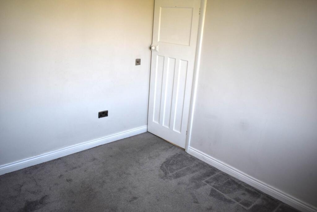 2nd Bedroom