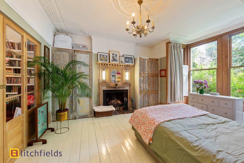 bedroom1 