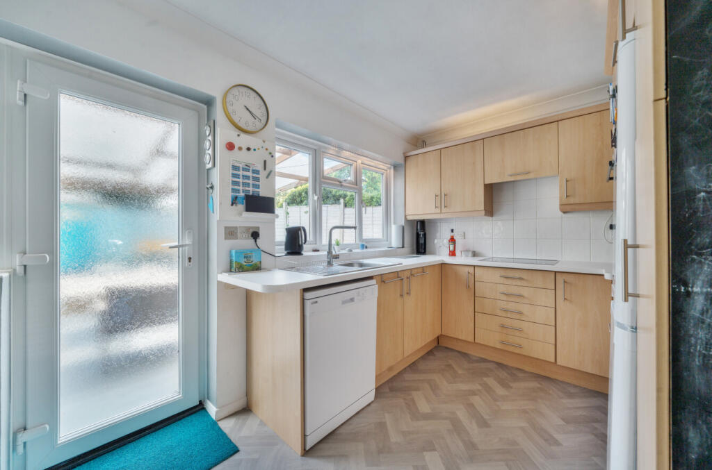 17-681e69fa37cfc-...