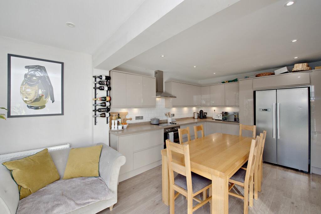 Open-plan kitchen/breakfast room #3