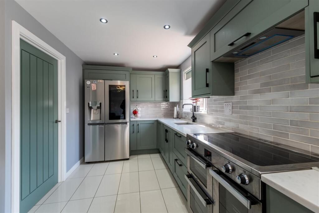 22 Wells Avenue-003.jpg