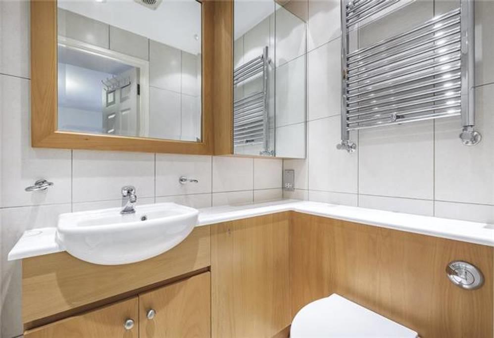 En-Suite Bathroom    .jpg