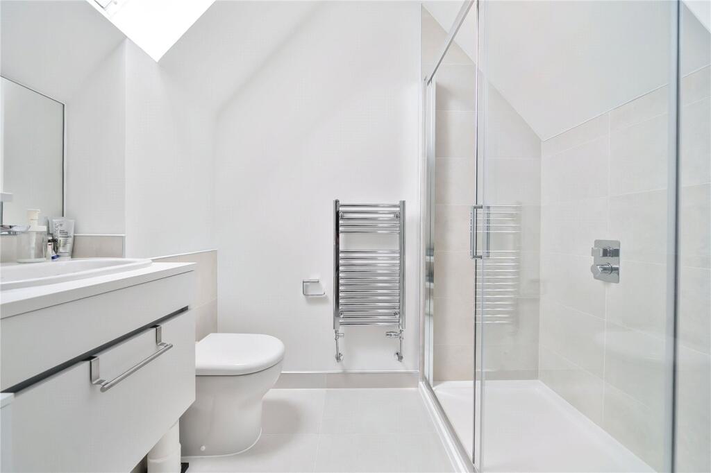 En Suite Shower Room