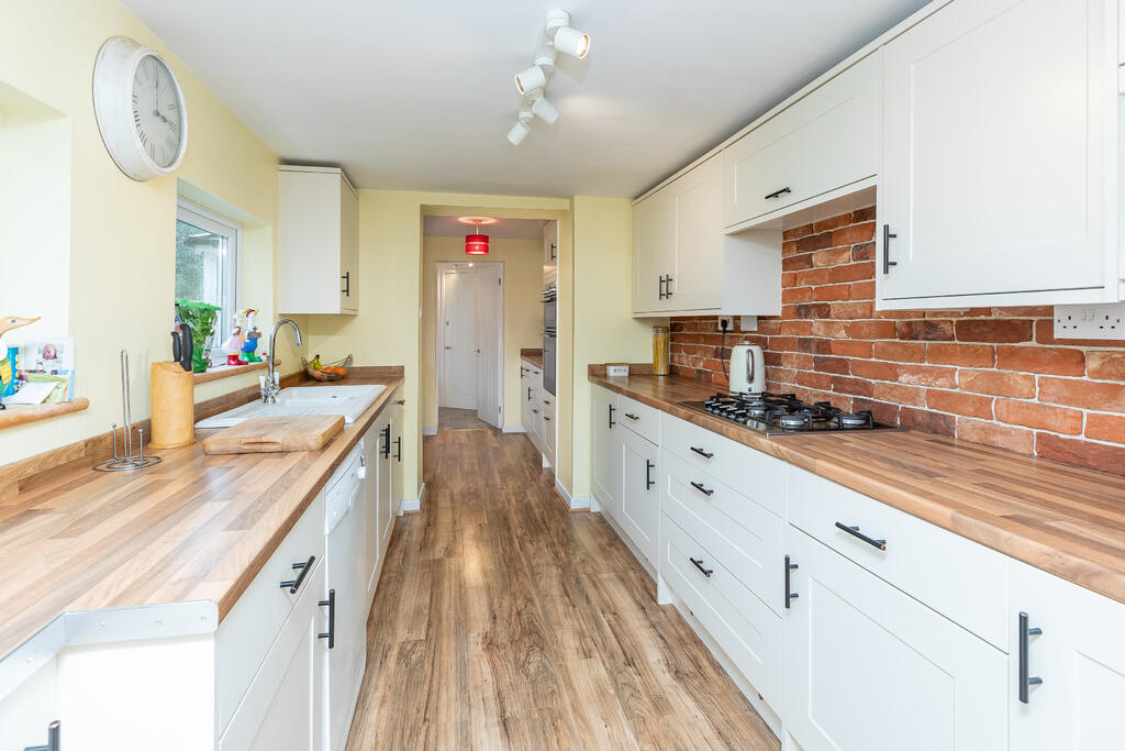 77a Redwick Road -22