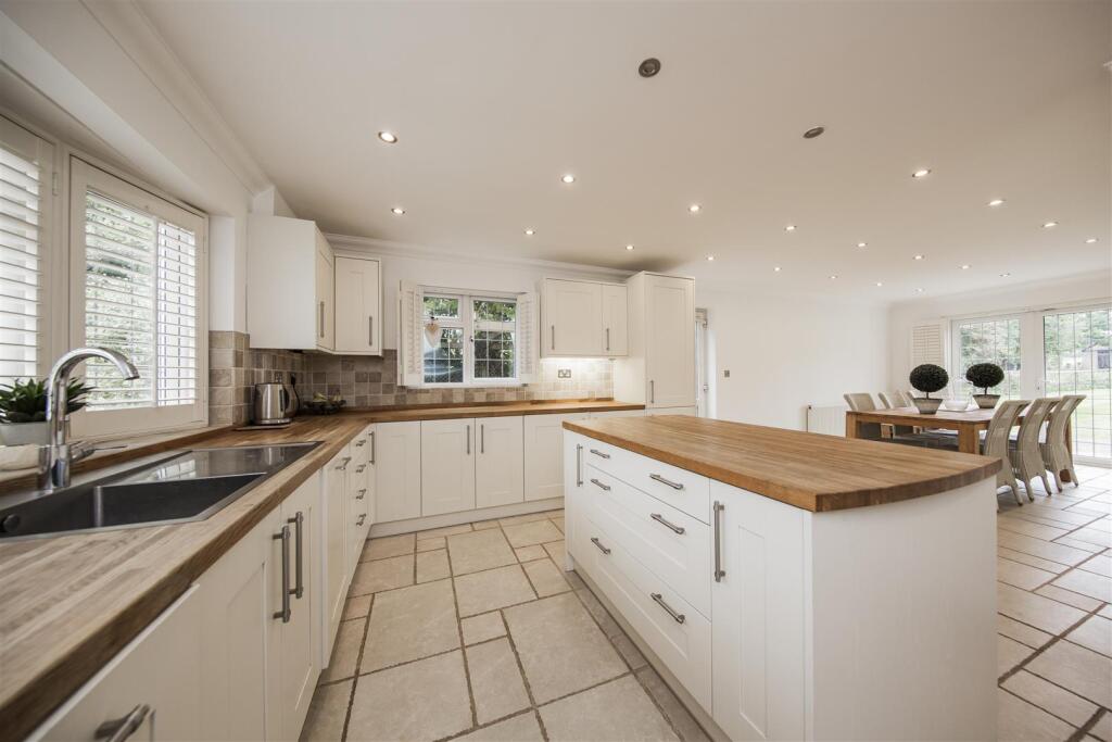 Open Plan kitchen dining room