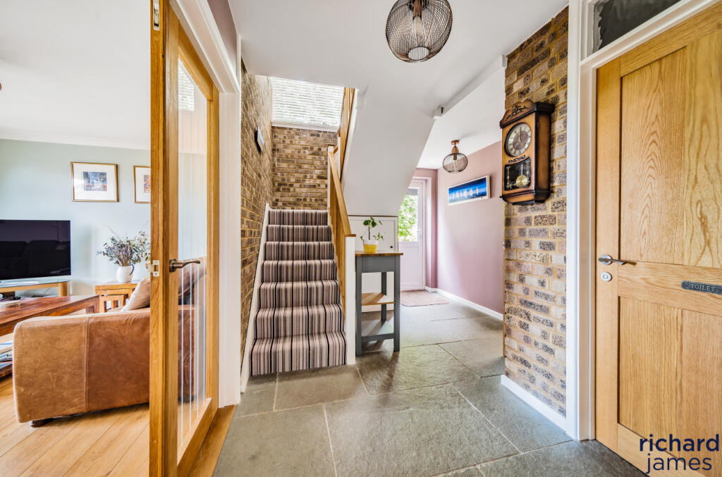 d47d182f-6cb3-440...