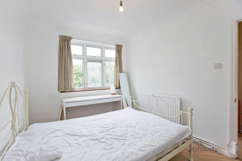 Bedroom 2 (2)
