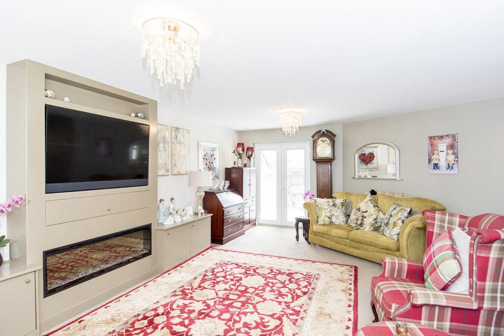 (Lounge Photo Three)