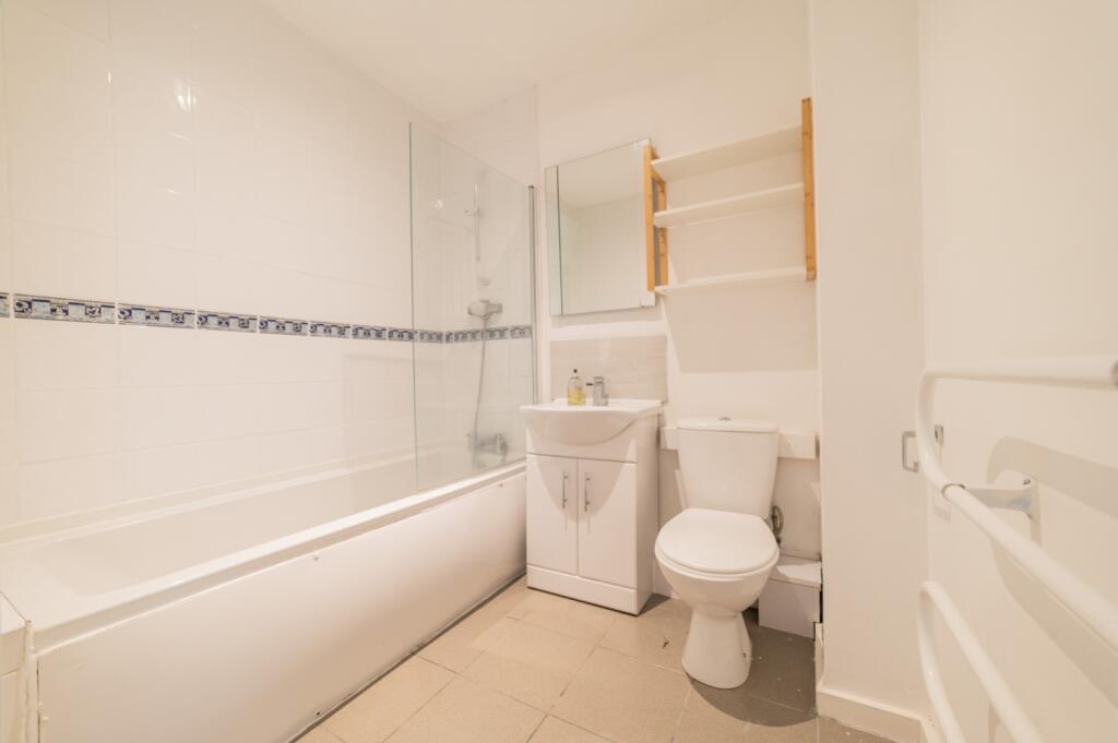 Lrg_Call 02920 454555 to secure your viewing_6 (6)