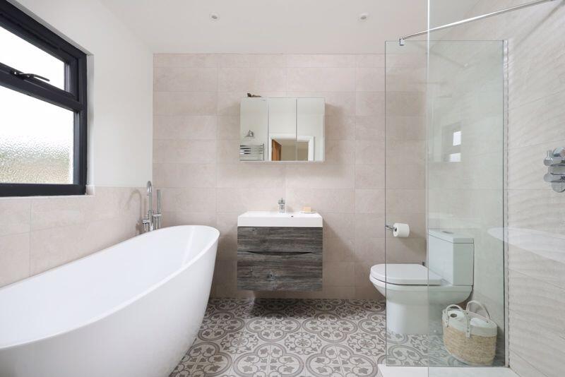 Ensuite