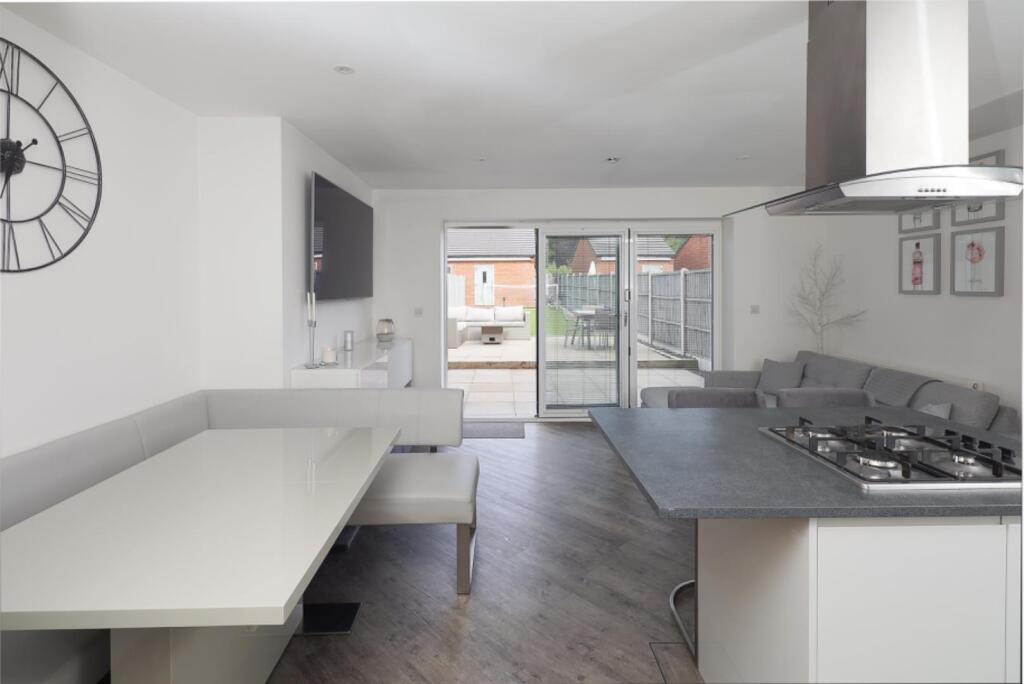 Kitchen/Diner/Family Room