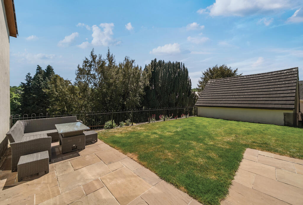 1294638-3-6825f2d...