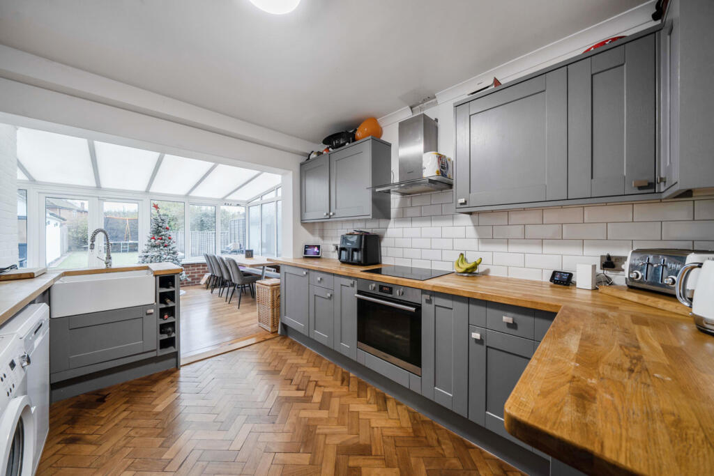 1384026-7-6924701...