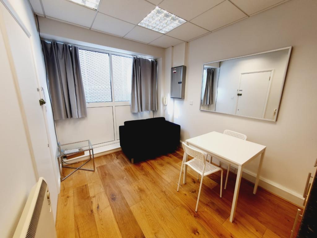 WhatsApp Image 2021-03-19 at 09.36.35 (2)