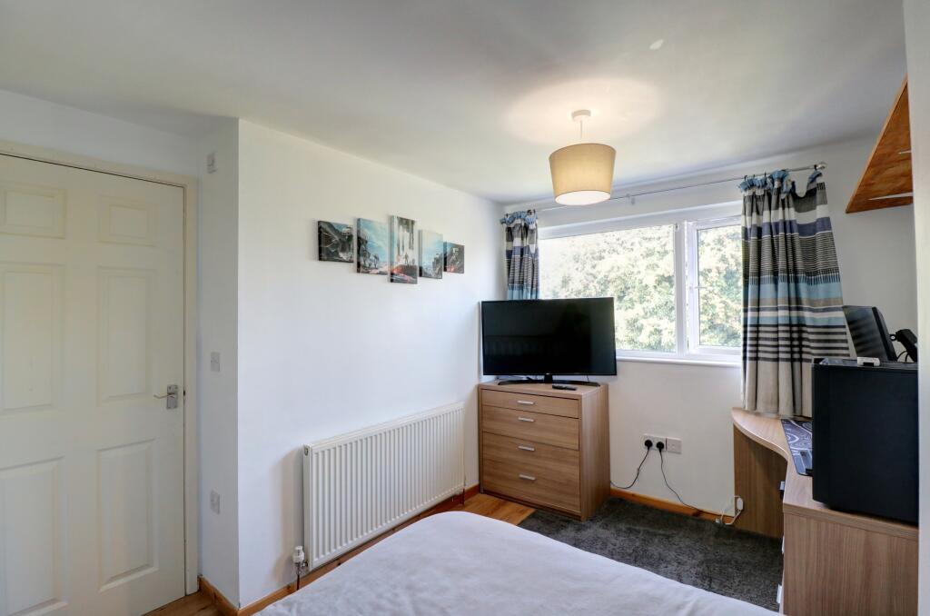 Bedroom 2.2