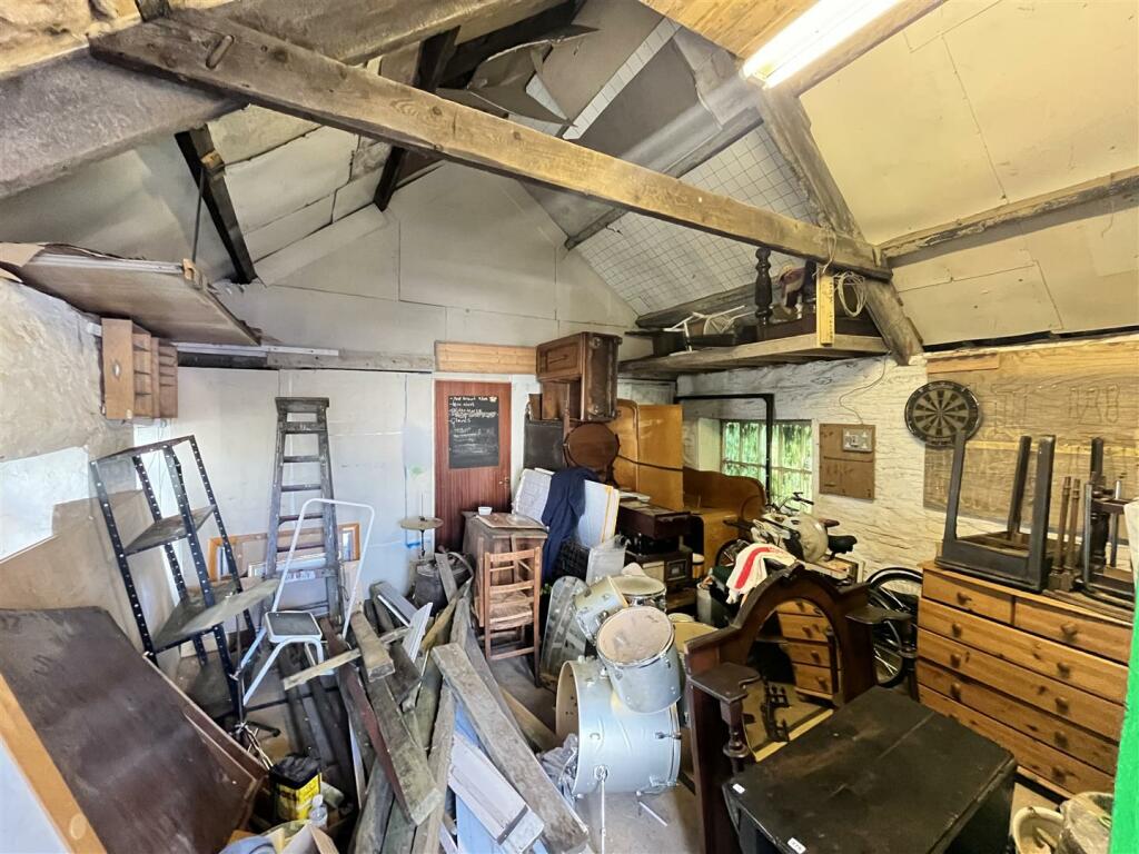 workshop internal.JPG