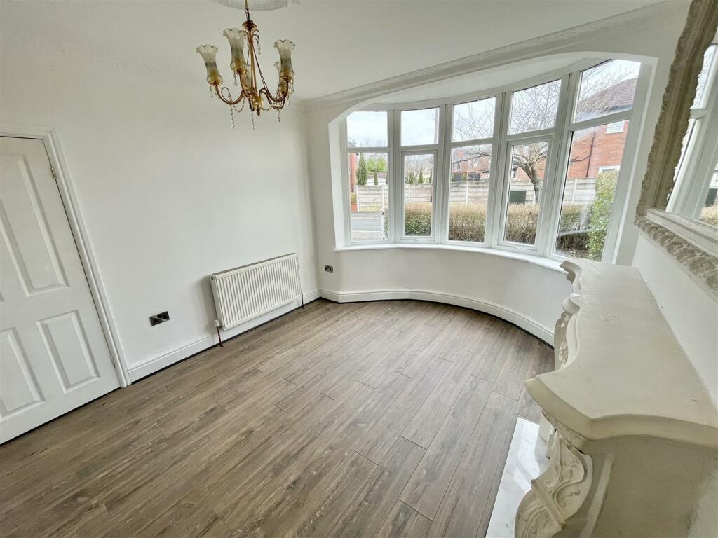 Sitting Room Aspect 2.jpg