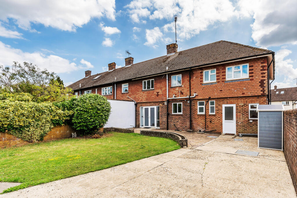 31-Pollards-Oak-Road-5