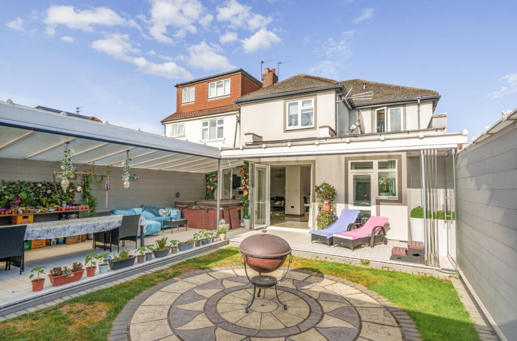 1314667-6-685c2f2...