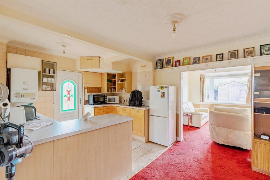Kitchen / Dining Room