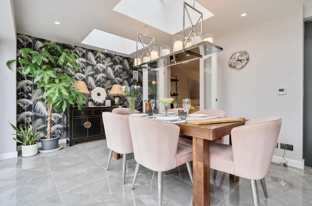 1325481-18-688380...