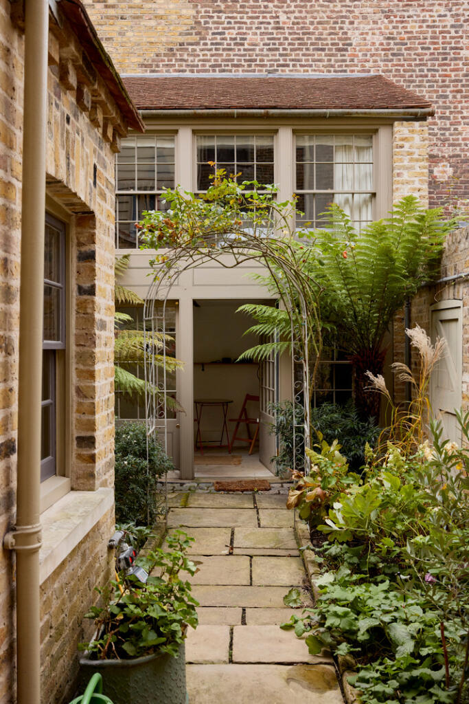 318286 - INIGO_TURNER STREET_53.JPG