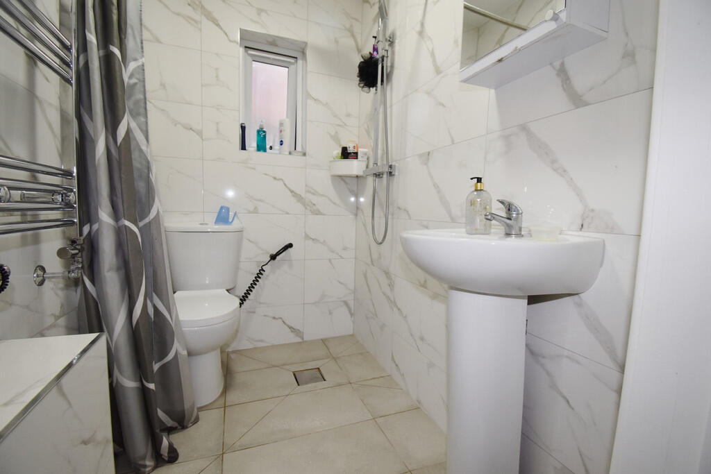 Bathroom 2
